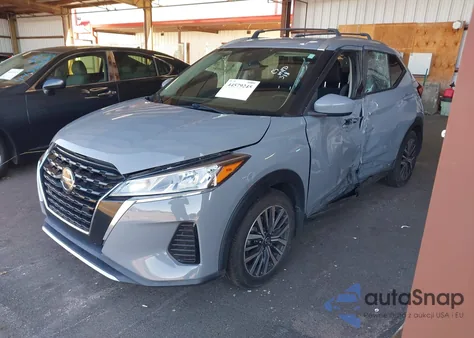 2021 Nissan Kicks Sv Xtronic Cvt z USA, uszkodzony, nr VIN 3N1CP5CV8ML540186